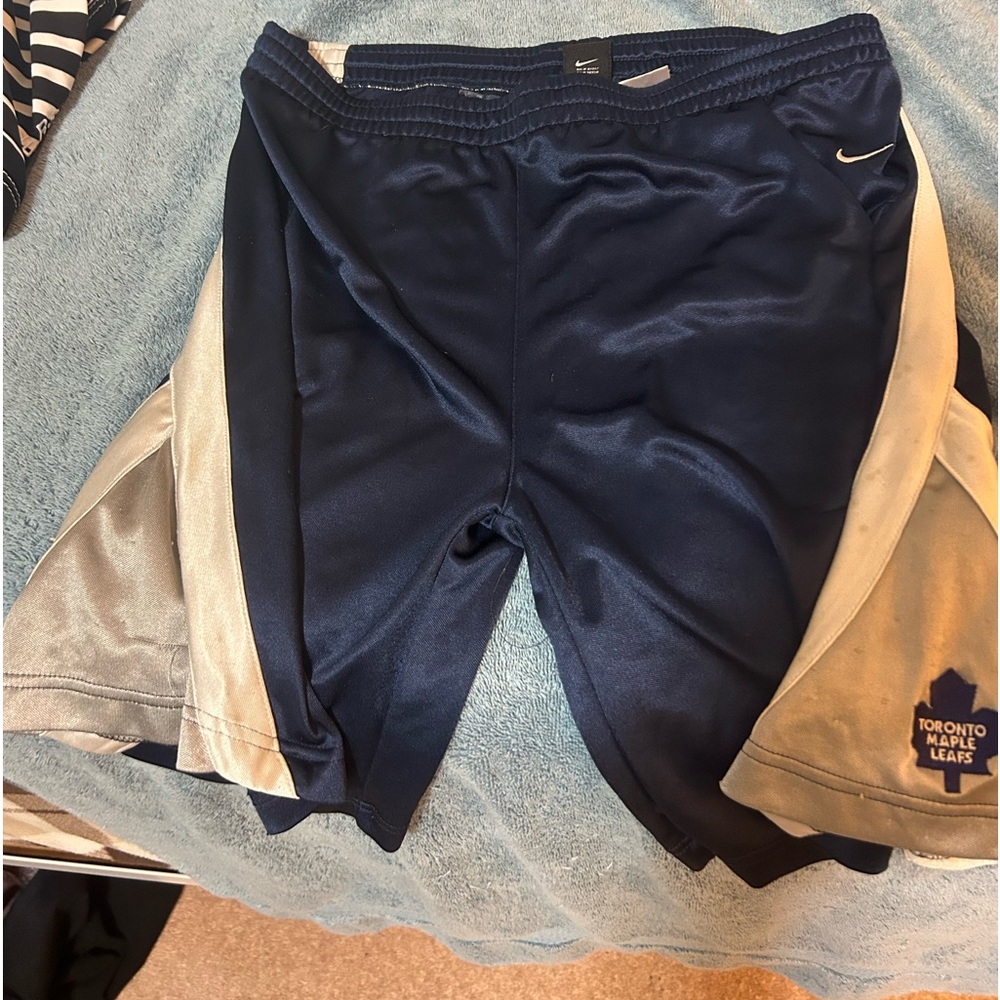 Nike Toronto maple leafs warm up shorts